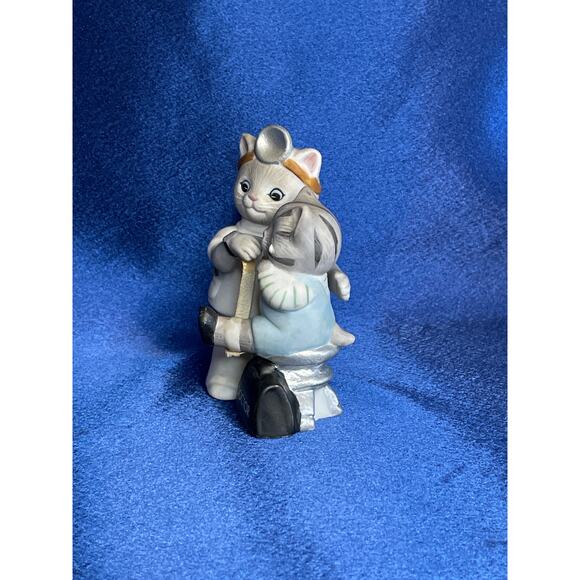 Bisque Porcelain Kitty Cucumber Doctor Albert and Kitty - Picture 2 of 6